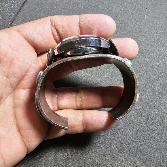 Sterling Silver And Turquoise Navajo Native American Watch Cuff Signed TJV Heavy - Picture 7 of 12